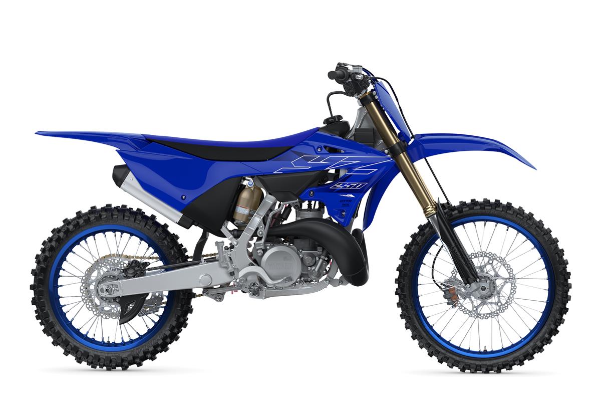 YAMAHA YZ250 2T - 2‑STROKES. 1ST PLACE:
Updated YZ250 offers pure performance and full‑throttle adrenaline in a lightweight and reliable two‑stroke machine.